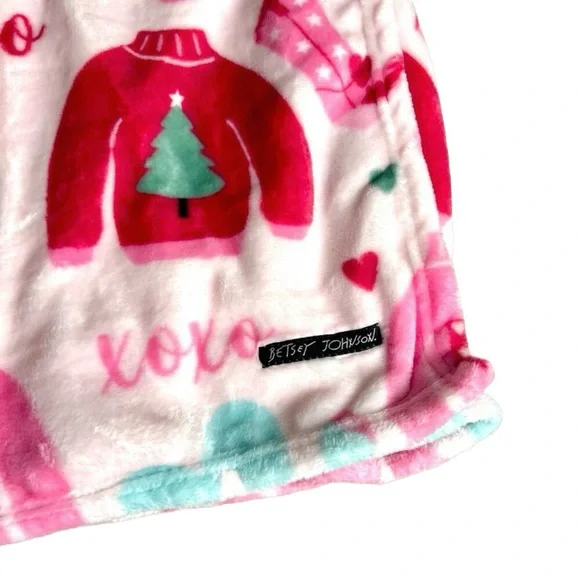 Betsey Johnson Christmas Soft Plush Throw Blanket Holiday Pink Sweaters 50"x 70” - Picture 4 of 4